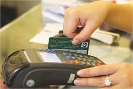 3. Bảng giá phí rút tiền mặt thẻ tín dụng Quận 5 cập nhật 2026